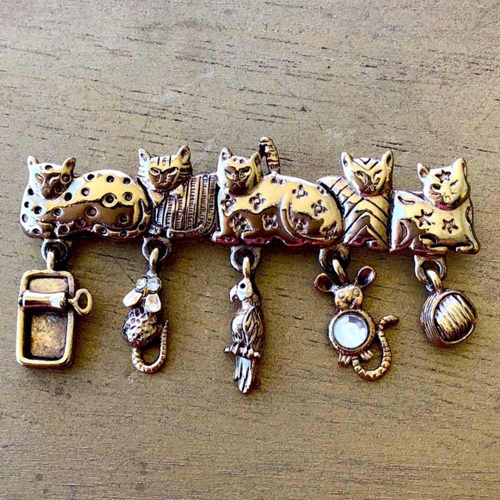 Vintage OACJ signed cat pin brooch gold tone